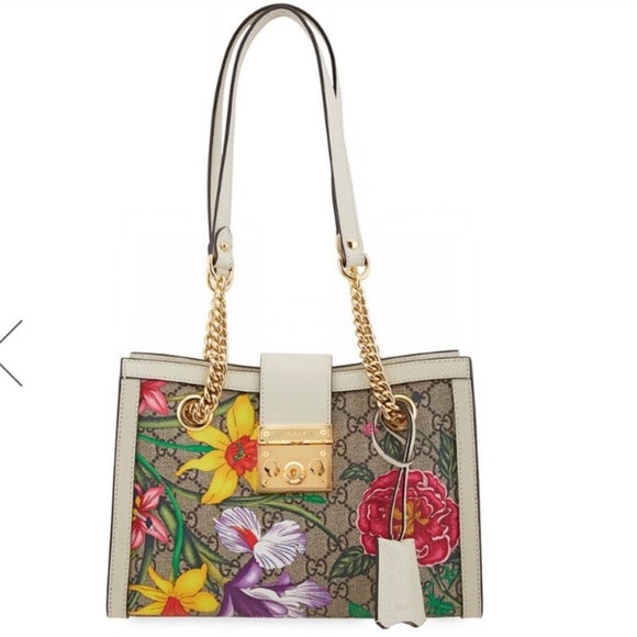 Gucci Handbags - Gucci GG Flora Shoulder Bag